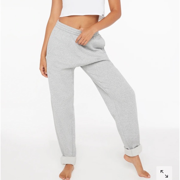 Savage X Fenty Platinum Grey Oversized Xssential Rolled Cuff Jogger Sweatpants - Picture 3 of 16